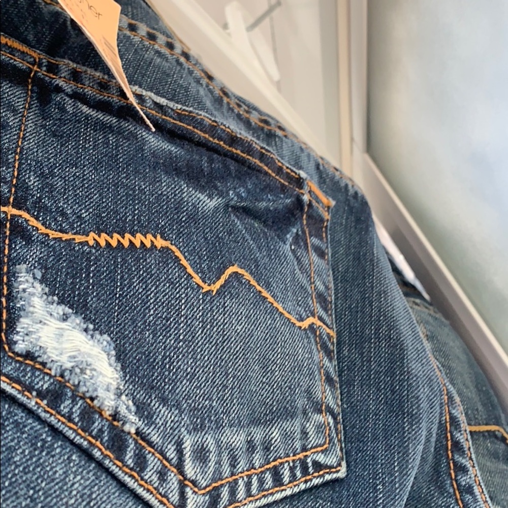 Red engine jeans - Picture 3 of 3